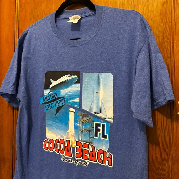 EUC Cocoa Beach Florida Space Coast Graphic T‎ Blue M Rocket Shuttle Science - Picture 3 of 7